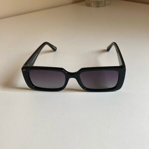 Privé Revaux black sunglasses